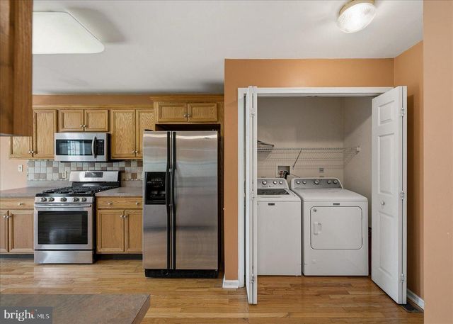 1314 LINDENWOOD LN, Easton, PA 18040