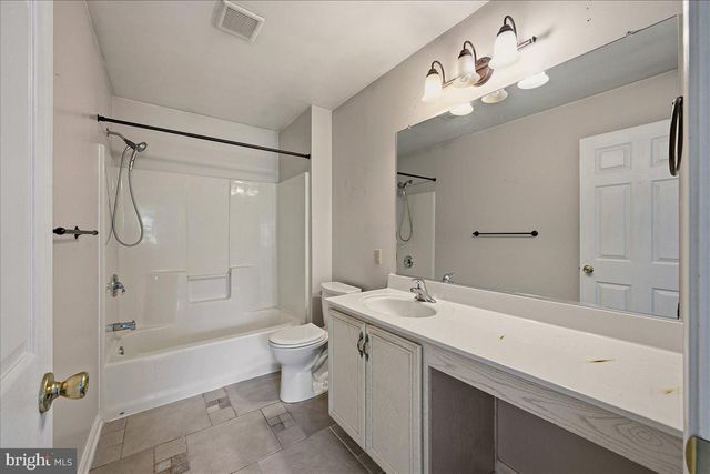 1314 LINDENWOOD LN, Easton, PA 18040