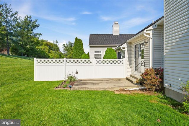 1314 LINDENWOOD LN, Easton, PA 18040