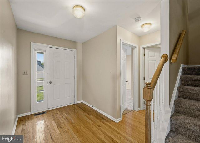 1314 LINDENWOOD LN, Easton, PA 18040