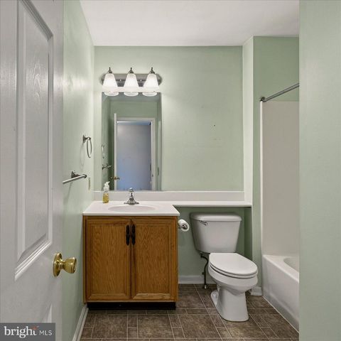 1314 LINDENWOOD LN, Easton, PA 18040