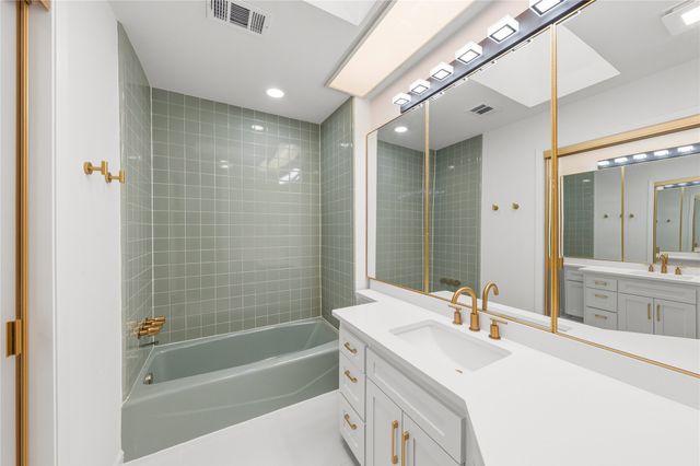 3905 Shady Valley Drive, Arlington, TX 76013