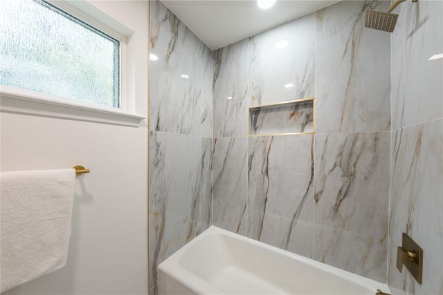 3905 Shady Valley Drive, Arlington, TX 76013