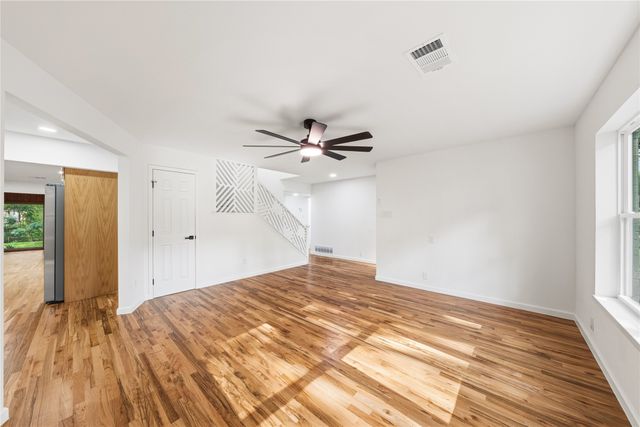 3905 Shady Valley Drive, Arlington, TX 76013