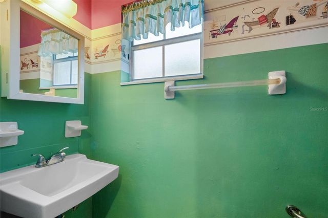 12712 SEBRING BOULEVARD, Tampa, FL 33618