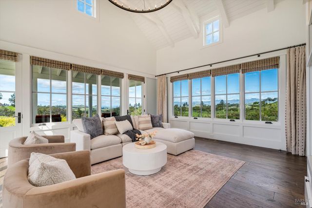 2843 Wright Ranch Ln, Healdsburg, CA 95448