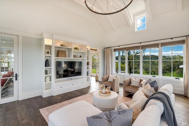 2843 Wright Ranch Ln, Healdsburg, CA 95448