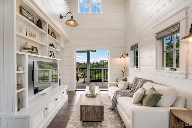 2843 Wright Ranch Ln, Healdsburg, CA 95448