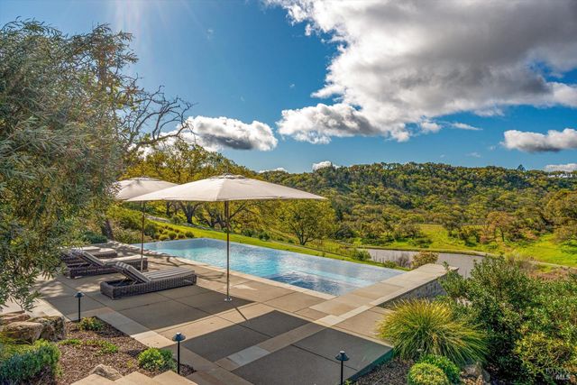 2843 Wright Ranch Ln, Healdsburg, CA 95448