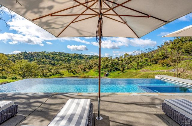 2843 Wright Ranch Ln, Healdsburg, CA 95448