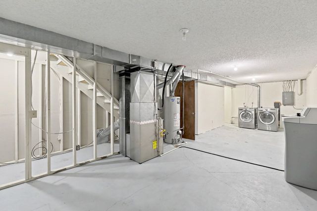 3716 N Athenian Ct, Wichita, KS 67204