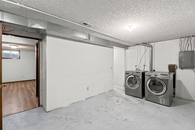 3716 N Athenian Ct, Wichita, KS 67204