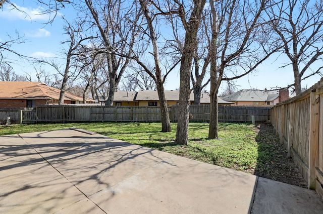 3716 N Athenian Ct, Wichita, KS 67204