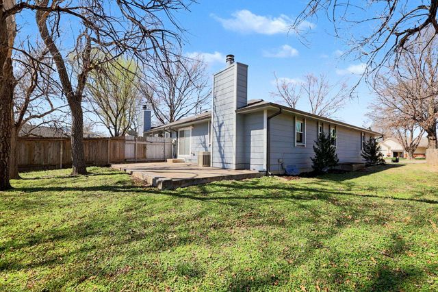 3716 N Athenian Ct, Wichita, KS 67204