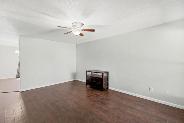 3716 N Athenian Ct, Wichita, KS 67204