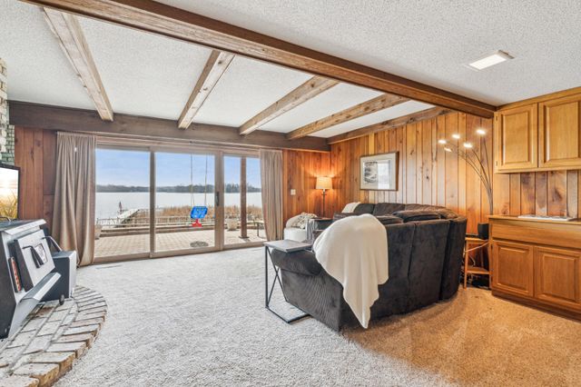 1904 N Ham Lake Drive NE, Ham Lake, MN 55304