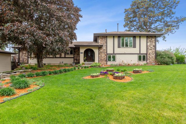 1904 N Ham Lake Drive NE, Ham Lake, MN 55304