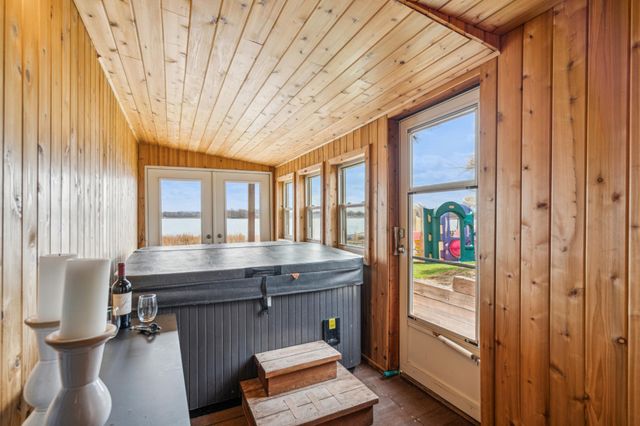 1904 N Ham Lake Drive NE, Ham Lake, MN 55304