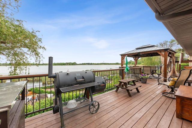 1904 N Ham Lake Drive NE, Ham Lake, MN 55304