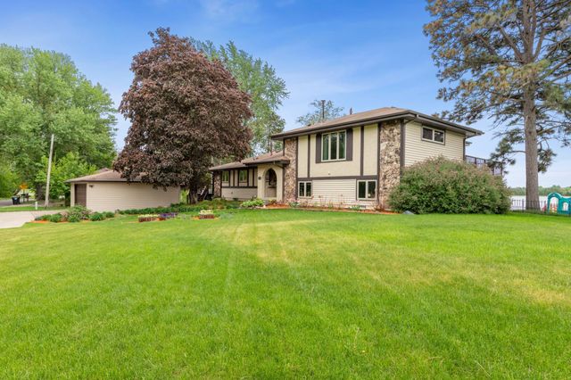 1904 N Ham Lake Drive NE, Ham Lake, MN 55304