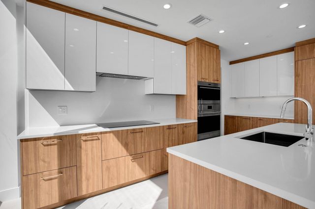 151 N Seabreeze Blv E-2501, Fort Lauderdale, FL 33304