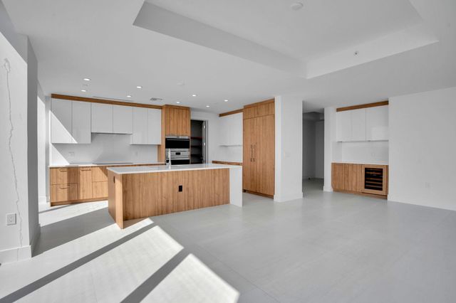 151 N Seabreeze Blv E-2501, Fort Lauderdale, FL 33304