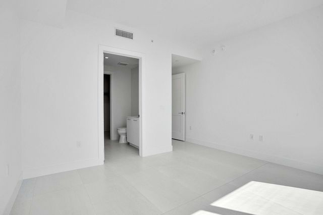 151 N Seabreeze Blv E-2501, Fort Lauderdale, FL 33304