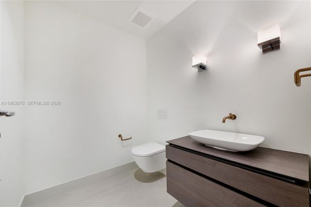 515 Valencia Ave 703, Coral Gables, FL 33134