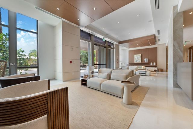 515 Valencia Ave 703, Coral Gables, FL 33134