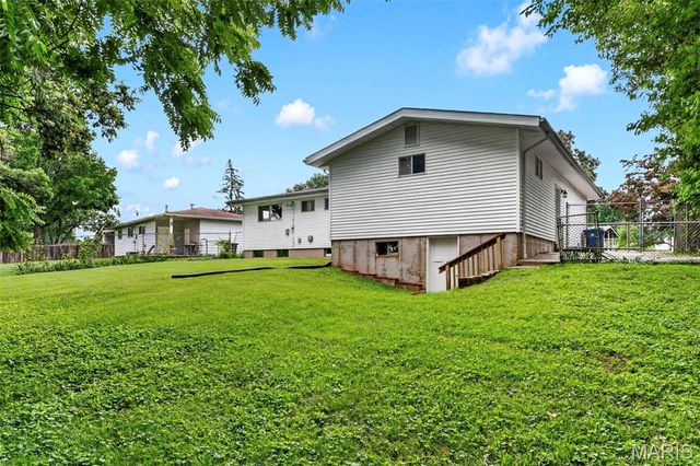 175 Francisca Drive, Florissant, MO 63031