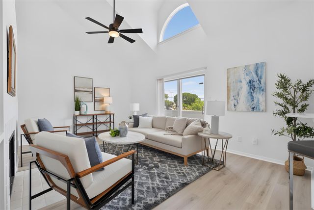 923 E 41st ST 210, Austin, TX 78751