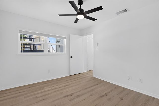 923 E 41st ST 210, Austin, TX 78751