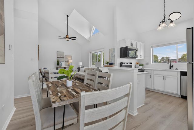 923 E 41st ST 210, Austin, TX 78751