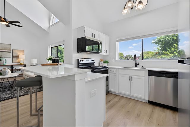 923 E 41st ST 210, Austin, TX 78751