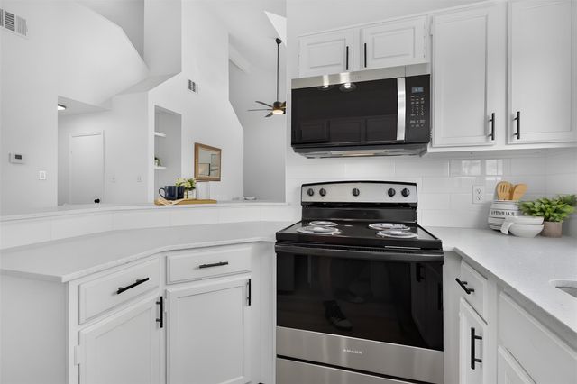 923 E 41st ST 210, Austin, TX 78751