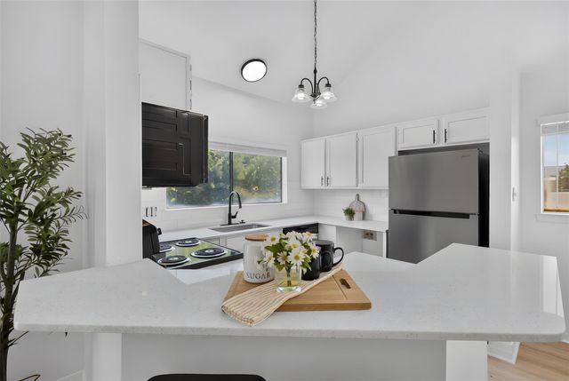 923 E 41st ST 210, Austin, TX 78751