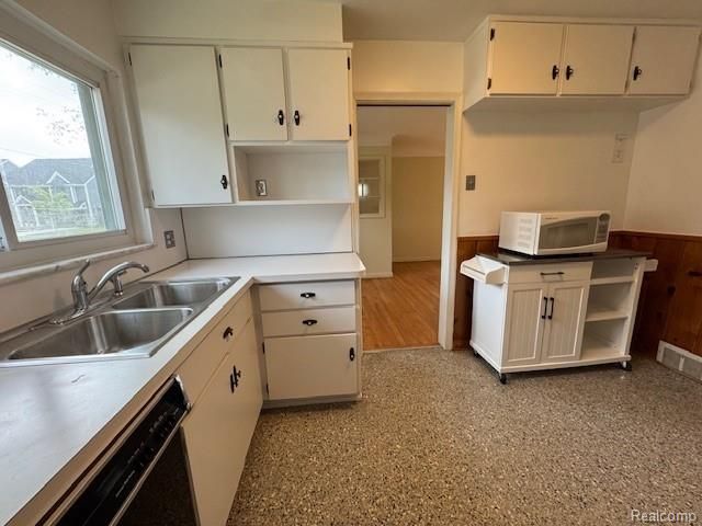 600 S Minerva Avenue, Royal Oak, MI 48067