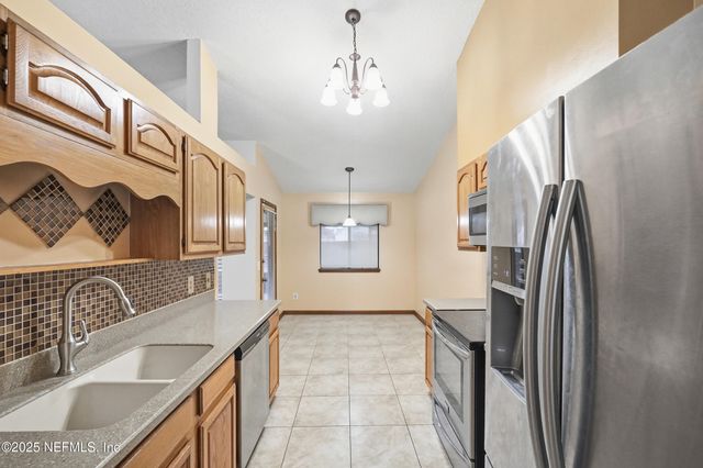 8548 CROSS TIMBERS Drive W, Jacksonville, FL 32244