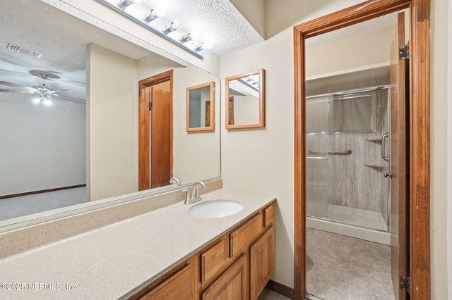 8548 CROSS TIMBERS Drive W, Jacksonville, FL 32244