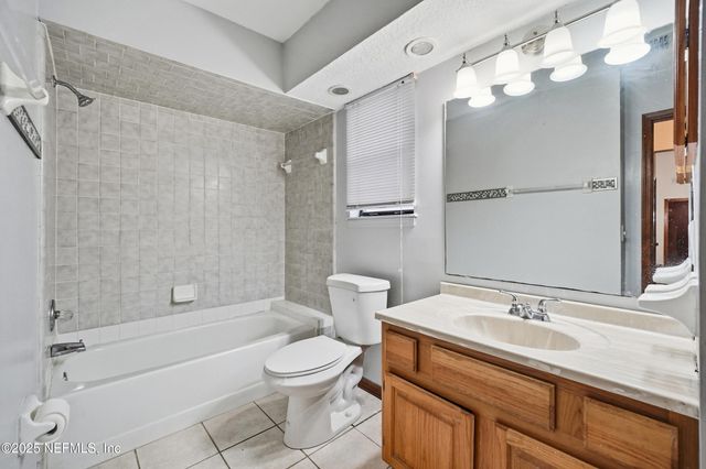 8548 CROSS TIMBERS Drive W, Jacksonville, FL 32244