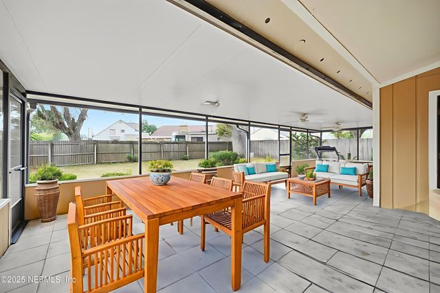 8548 CROSS TIMBERS Drive W, Jacksonville, FL 32244