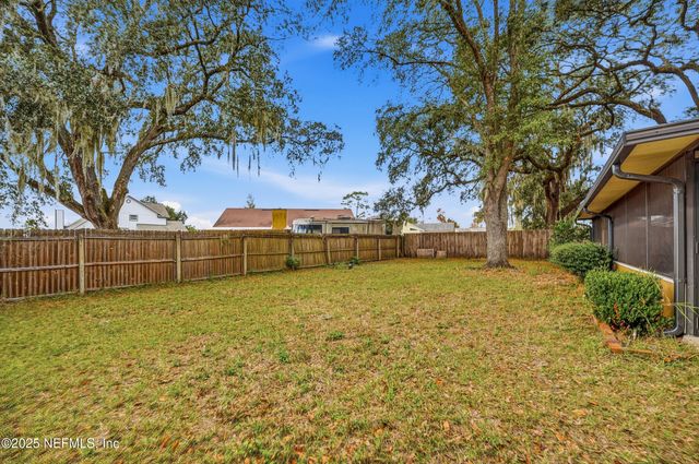 8548 CROSS TIMBERS Drive W, Jacksonville, FL 32244