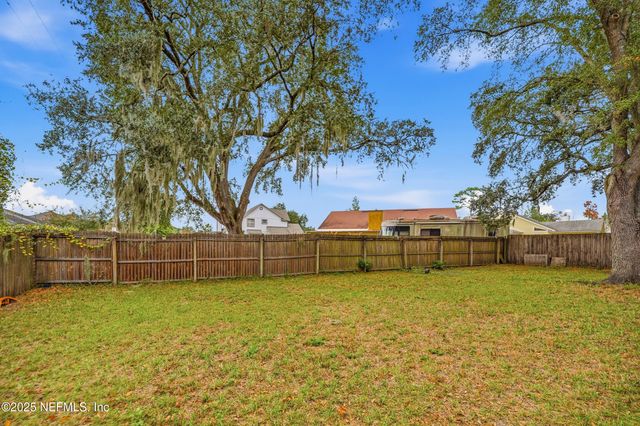 8548 CROSS TIMBERS Drive W, Jacksonville, FL 32244