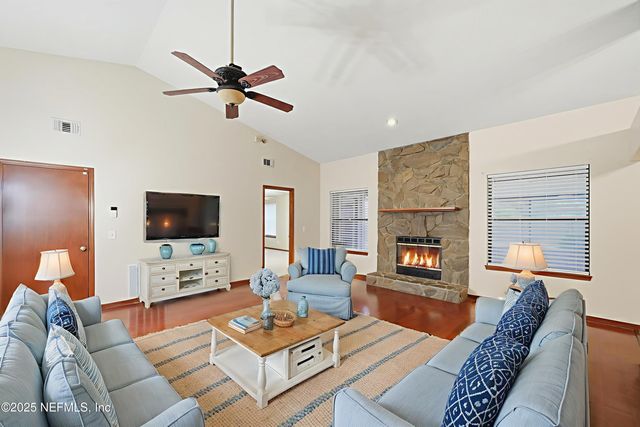 8548 CROSS TIMBERS Drive W, Jacksonville, FL 32244