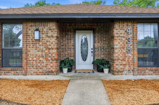 435 Northwood Trail, Cedar Hill, TX 75104