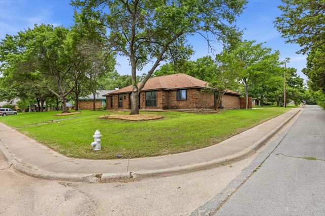 435 Northwood Trail, Cedar Hill, TX 75104