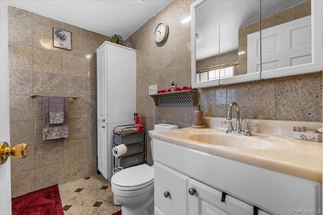 2915 Tulip Avenue, Baldwin, NY 11510