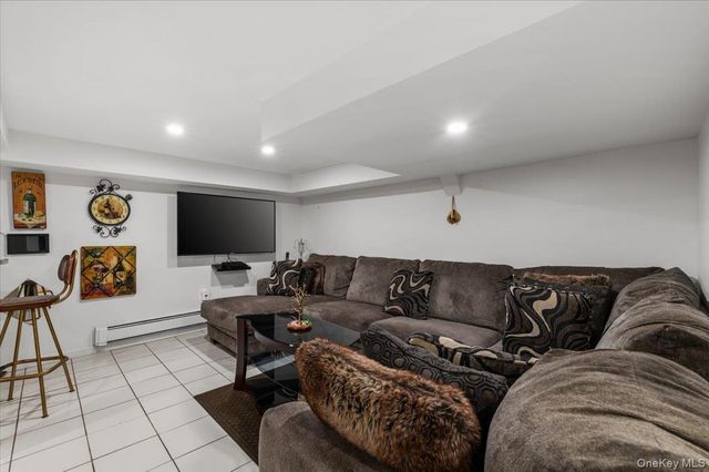 2915 Tulip Avenue, Baldwin, NY 11510