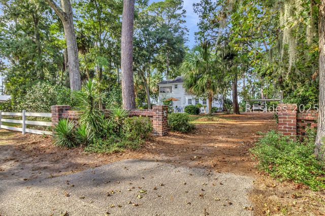 6 Nanny Cove Rd, Bluffton, SC 29910