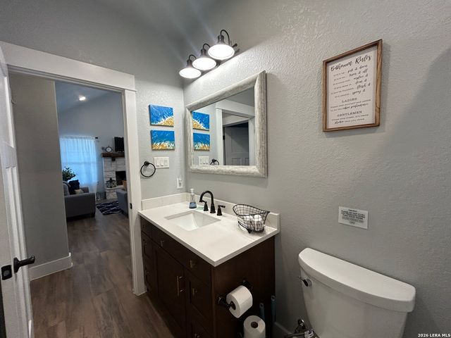 968 Marlys Ave, Canyon Lake, TX 78133